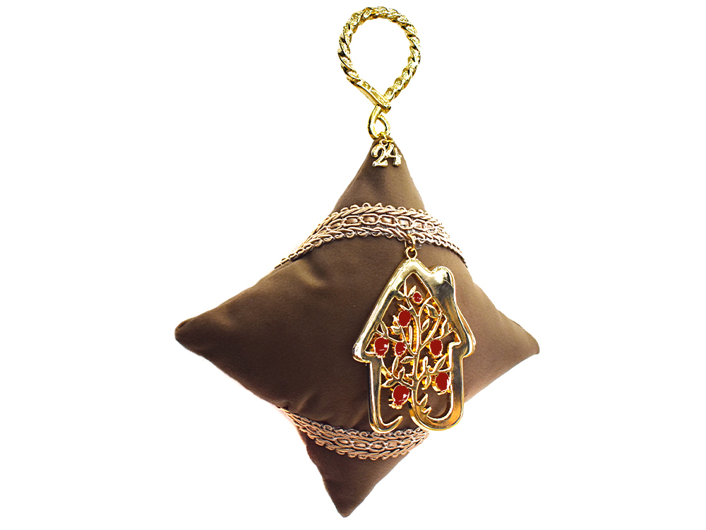 GT4172_01-1 Γούρι κρεμαστό μαξιλάρι με σπίτι με σμάλτο - Image 1