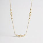 Κολιέ χρυσό pearl me με μαργαριτάρια και μπίλιες σε Κ14